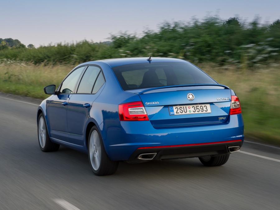  Skoda Octavia RS 2013 года  (фото 11 из 26)